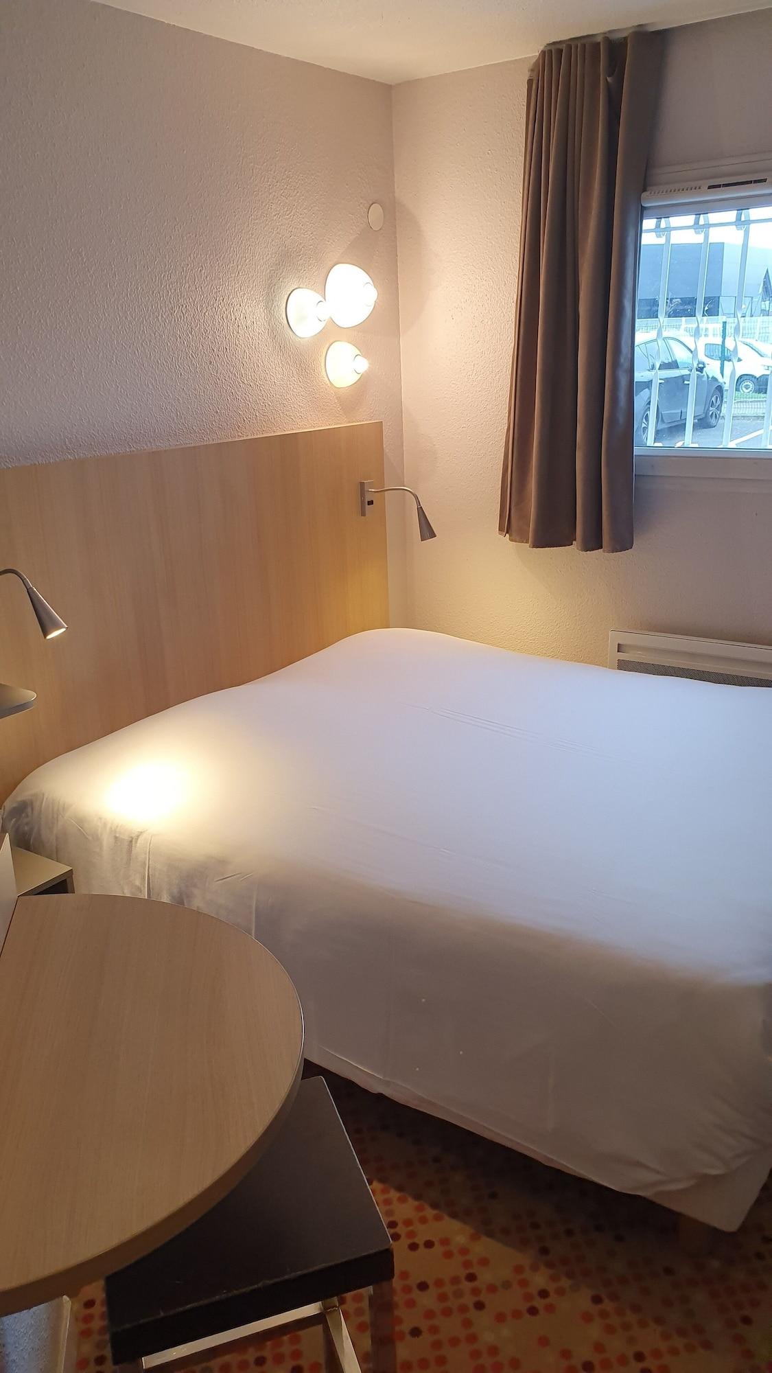 Welcomotel Coignières Kültér fotó