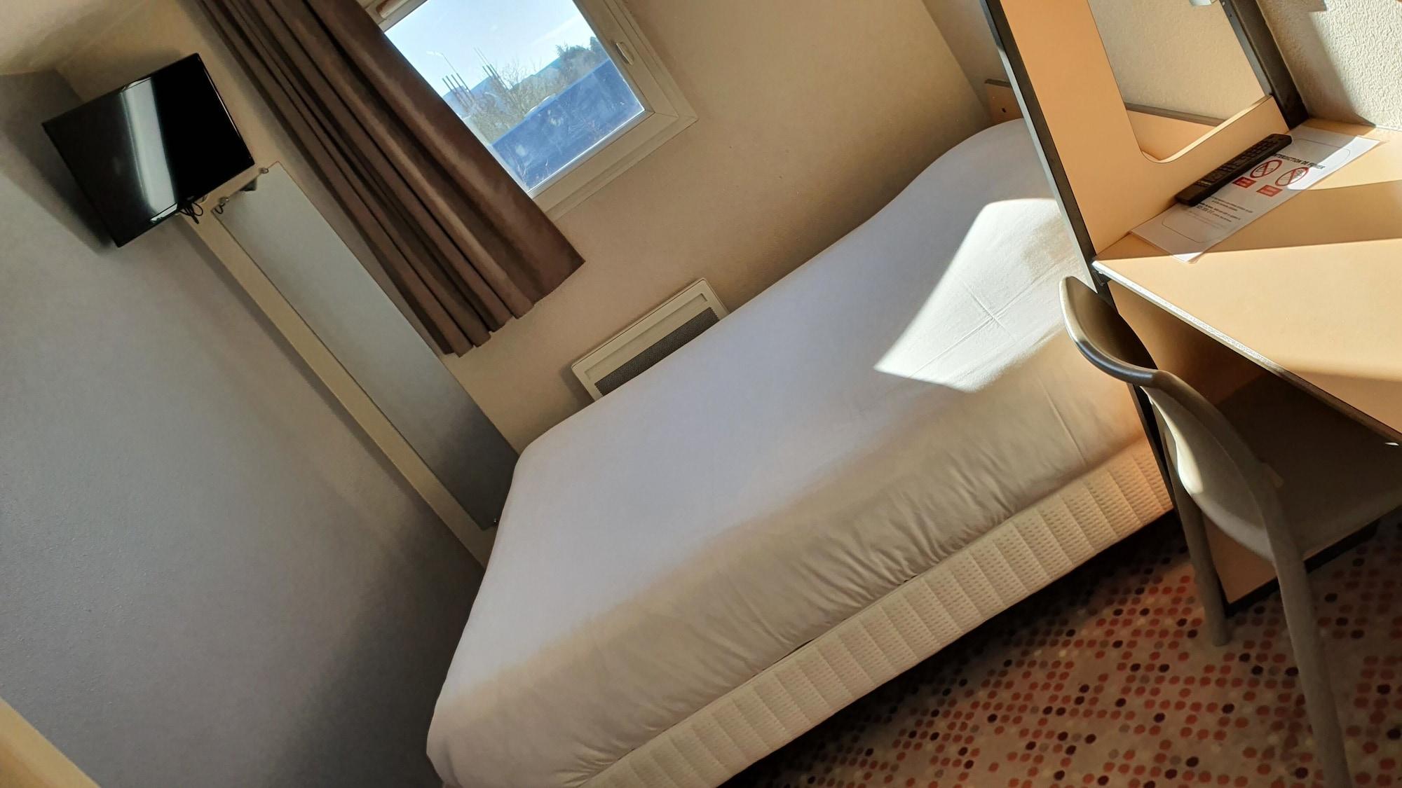 Welcomotel Coignières Kültér fotó