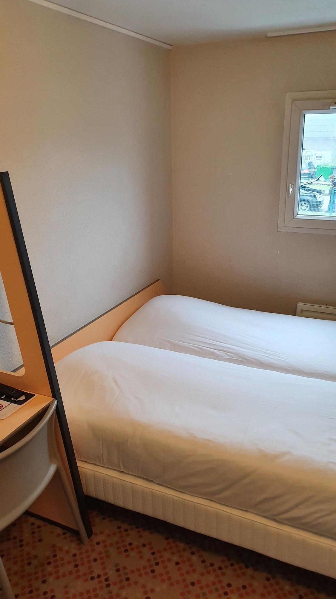 Welcomotel Coignières Kültér fotó