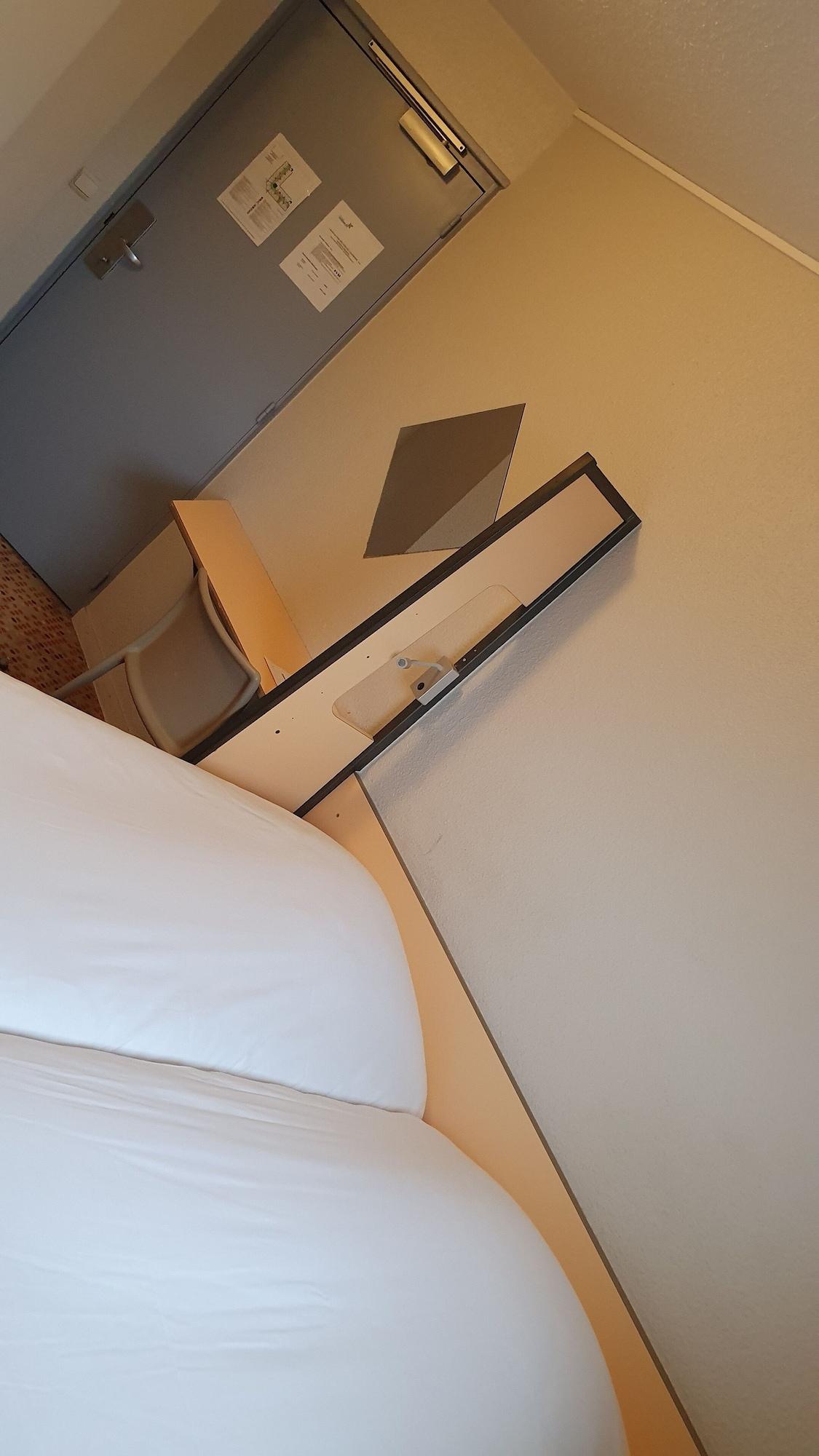 Welcomotel Coignières Kültér fotó
