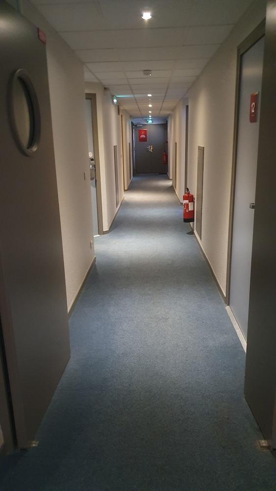 Welcomotel Coignières Kültér fotó