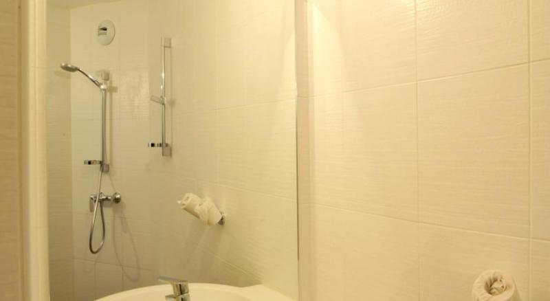 Welcomotel Coignières Kültér fotó