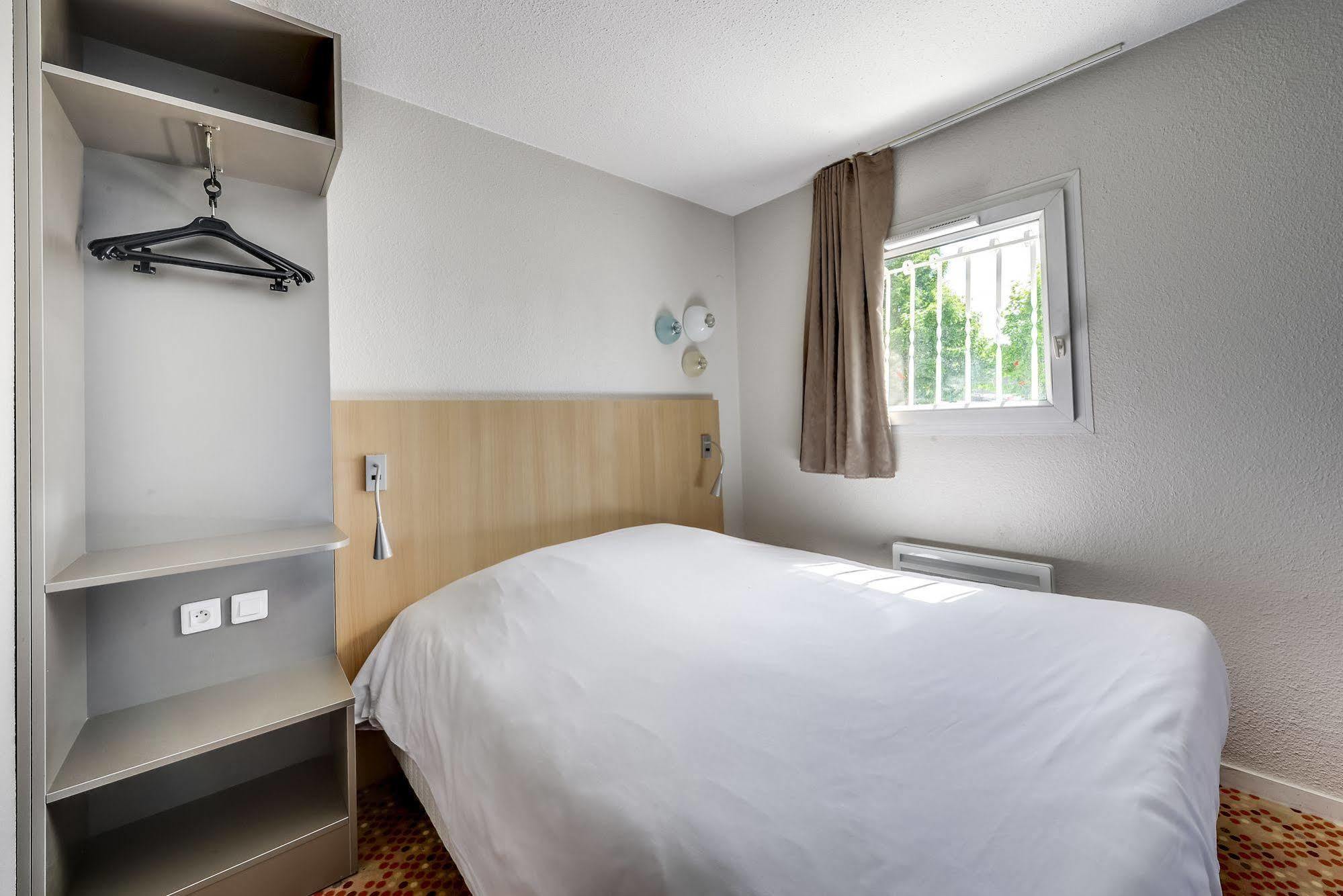 Welcomotel Coignières Kültér fotó