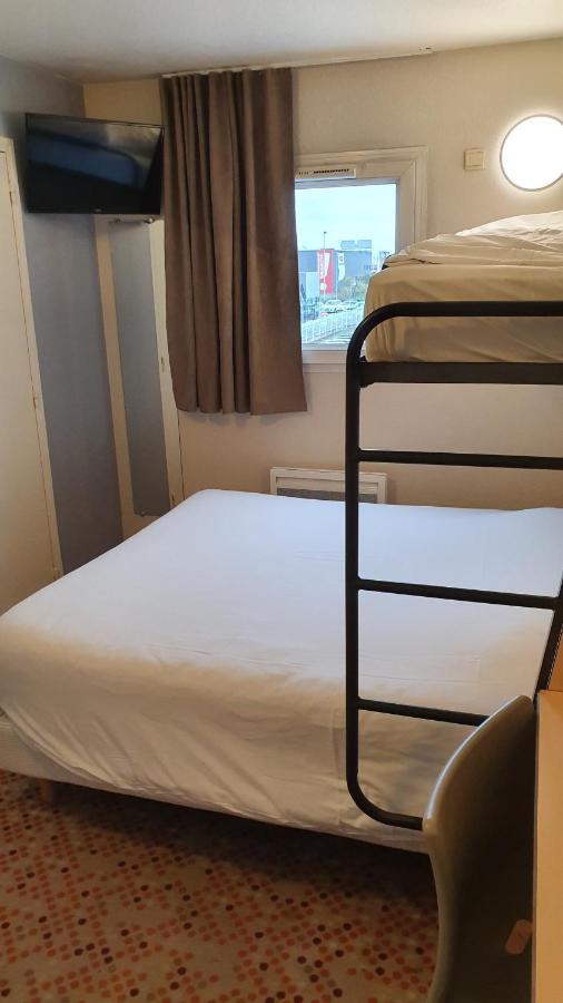 Welcomotel Coignières Kültér fotó
